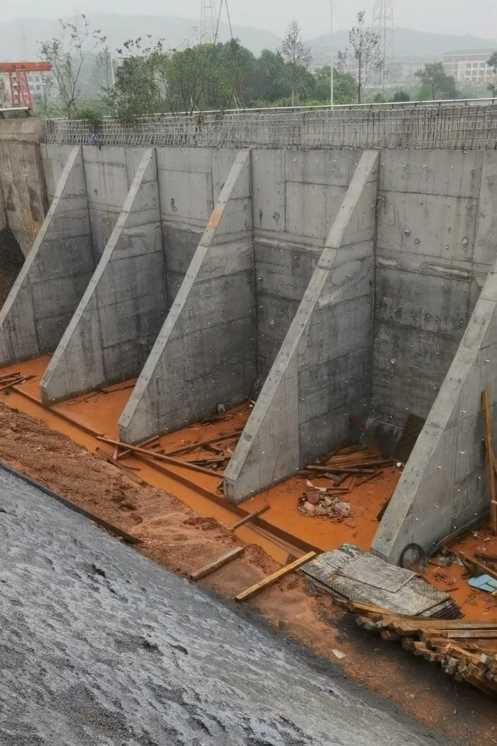 临沂沂水县锚杆式挡土墙